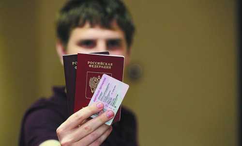 Обязательна ли замена ВУ при смене гражданства